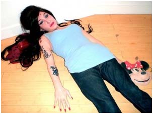 Amy Winehouse dead