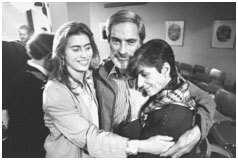 Bob Simon with his wife and daughter