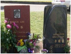Brandon Lee's grave