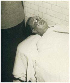 Benjamin Siegel in morgue