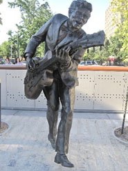 Chuck Berry statue