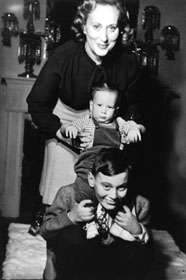 Estee Lauder with her two sons