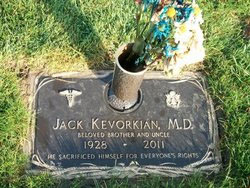 Jack Kevorkian grave