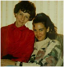 L'Wren Scott and her mother