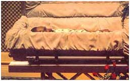 Marvin Gaye in coffin