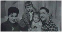 Patsy Cline with husband and kids