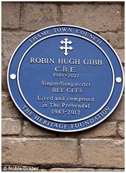 blue plaque place on Robin Gibb's house