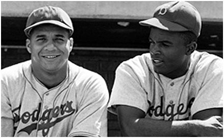 Roy Campanella with jackie Robinson