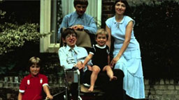 Stephen Hawking with his wife and 3 children