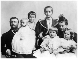 Theodore Roosevelt with his wife and 5 children